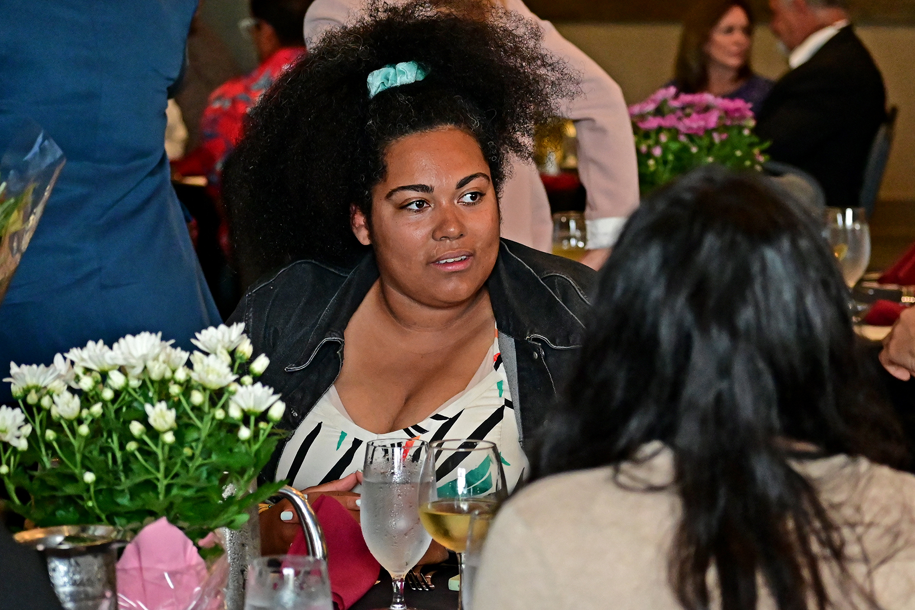 WQSB staff members from across the board catch up before dinner and the awards